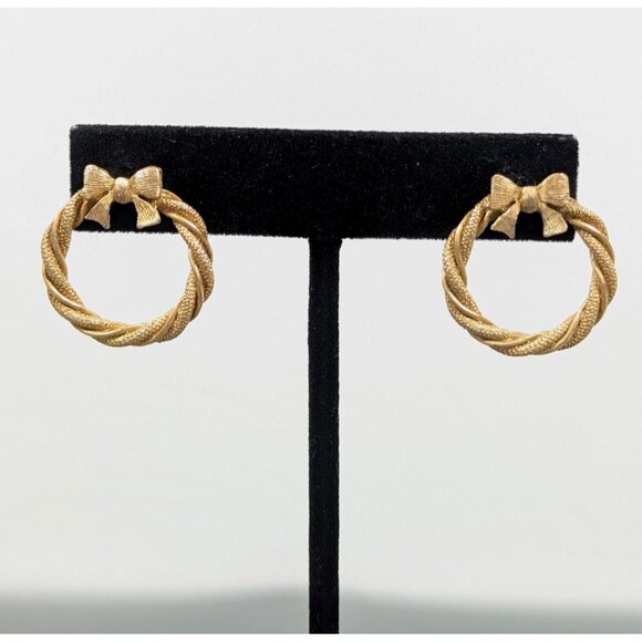 Vintage Christmas Hoop Earrings Gold Tone Rope Hoop Bow Pierced - Picture 1 of 7